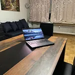 Laras Voll Ausgestattete Gartenwohnung Mit Wlan Und Tv * Werne