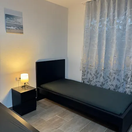 Laras Voll Ausgestattete Gartenwohnung Mit Wlan Und Tv *