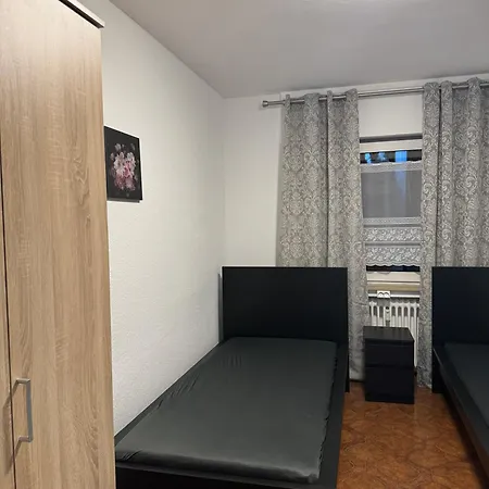 Laras Voll Ausgestattete Gartenwohnung Mit Wlan Und Tv Werne