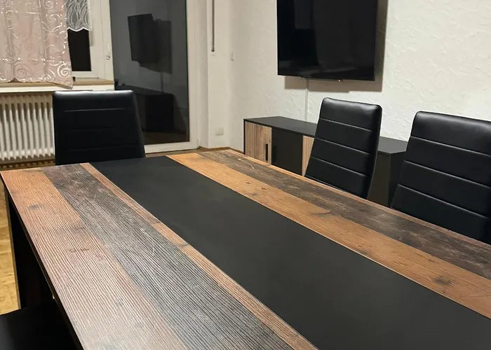 Laras Voll Ausgestattete Gartenwohnung Mit Wlan Und Tv شقة Werne