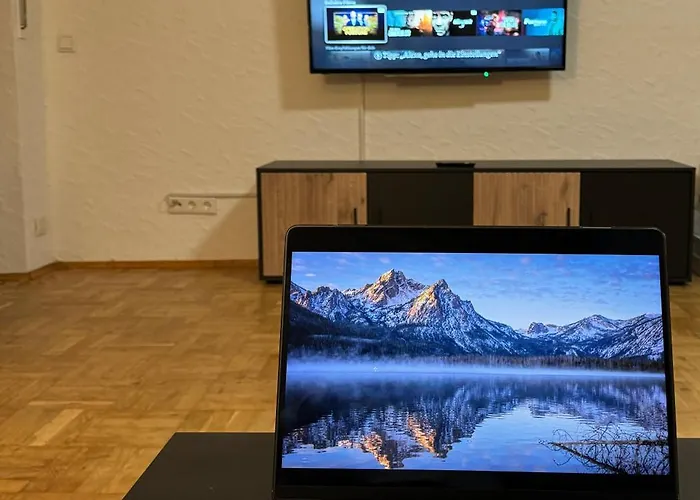 شقة Laras Voll Ausgestattete Gartenwohnung Mit Wlan Und Tv